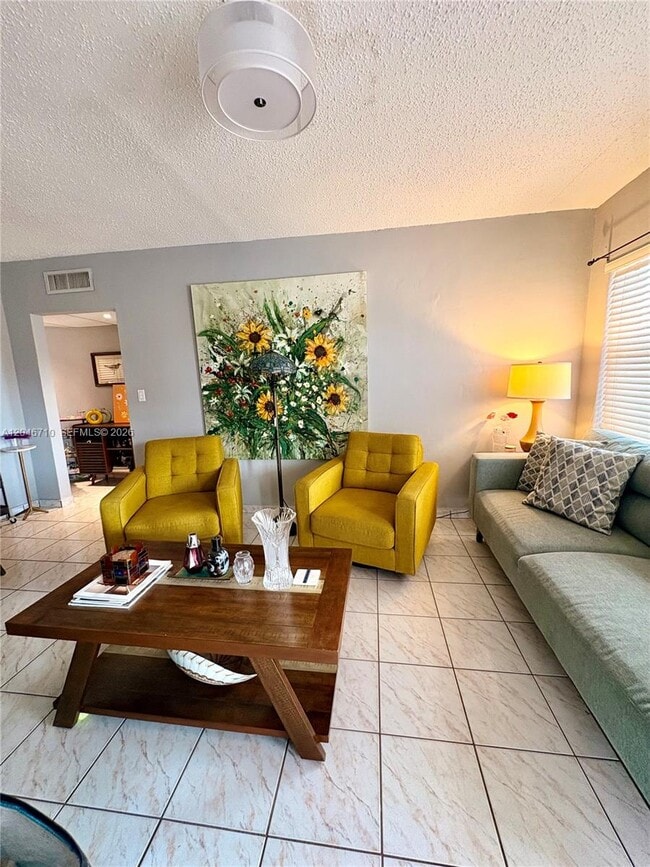 Photo - 3501 SW 10th St Unit 1B