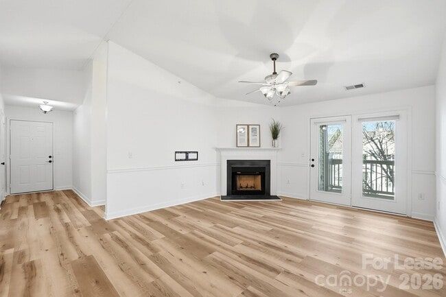 Photo - 17122 Red Feather Dr