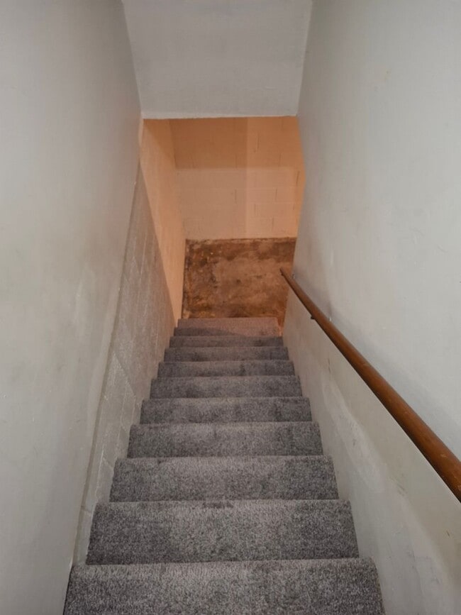 1502 Hancock Dr