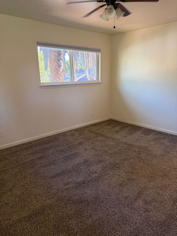 2714 San Fernando Way
