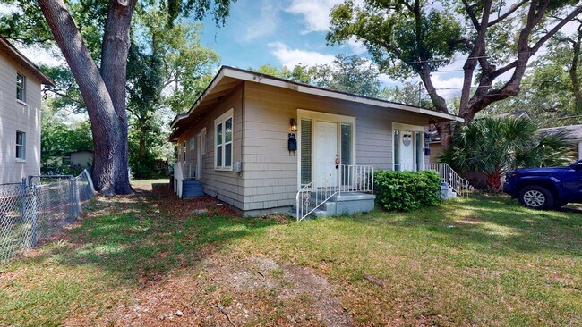 Photo - 3313 College St Townhome