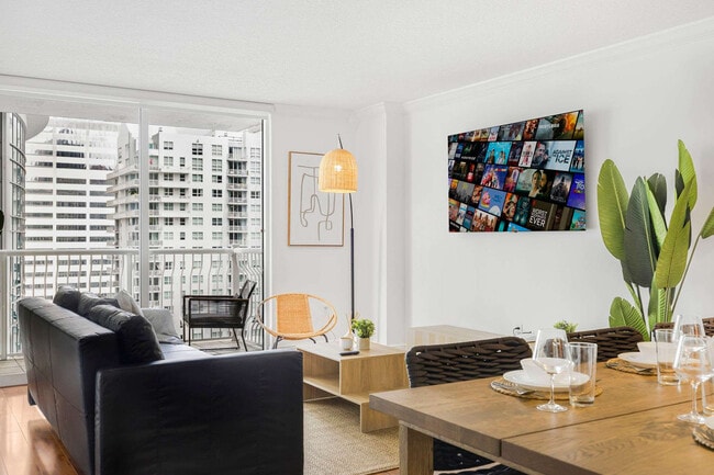 Building Photo - 1200 Brickell Bay Dr Rental