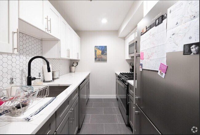 Building Photo - 2 bedroom in Boston MA 02118 Unit 102 Rental