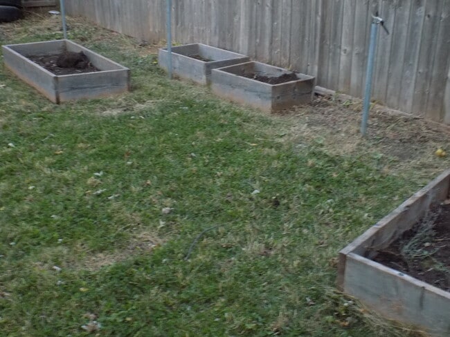 Photo - BCR 5800 Gillan Rd -