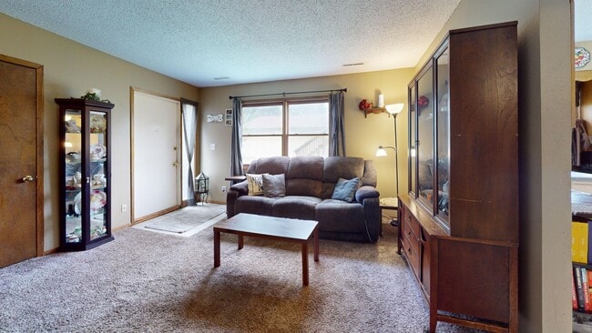 Photo - Attached Garage - Spacious 2 bedrooms