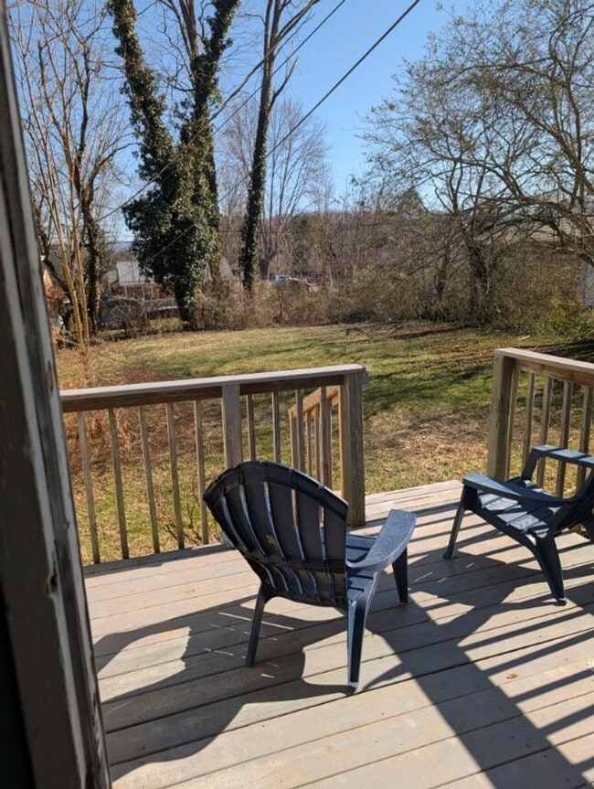 Photo - FURNISHED HOME IN POPLAR JOHNSON CITY