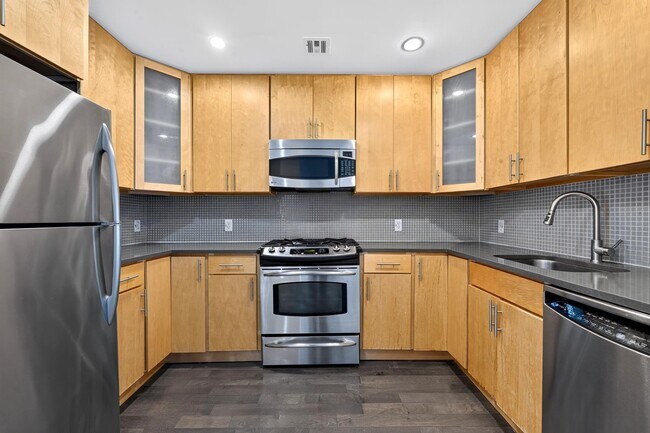 Photo - 3312 Hudson Ave Unit 4A