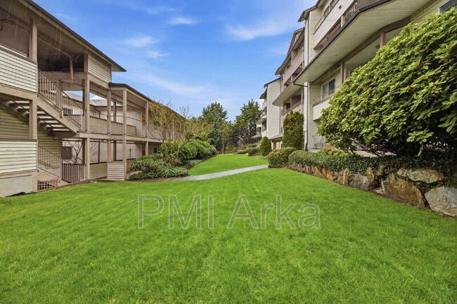 Photo - 15340 Macadam Rd S Unit B206