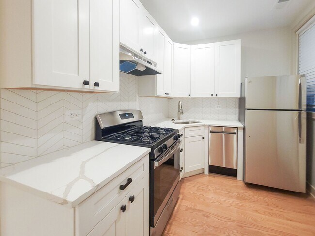 Photo - 3529 N Broadway St Apartments