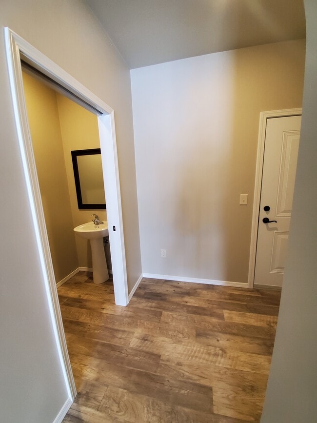 Photo - Madeira Place