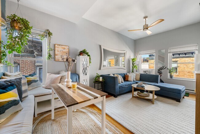 Building Photo - 84 Prince St Unit 5B