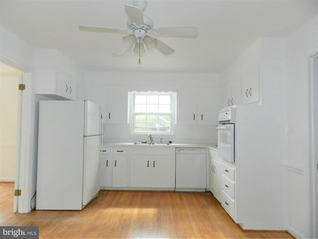 Photo - 108 Wilderness Ln