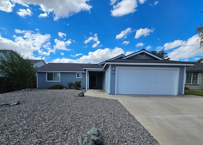 Building Photo - Stylist Updated 3 Bedroom in Dayton Rental