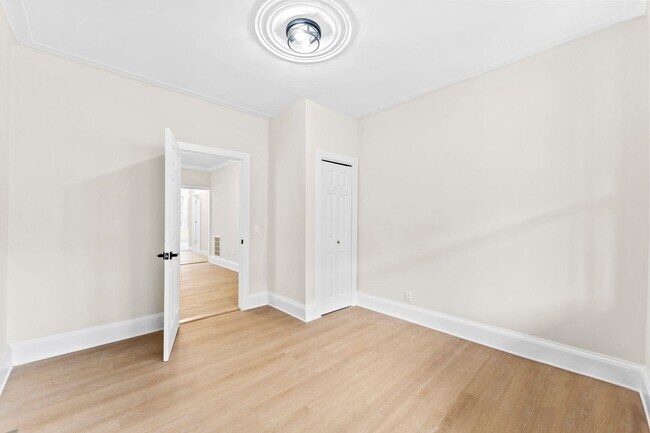 Photo - 64 Bostwick Ave Unidad 1