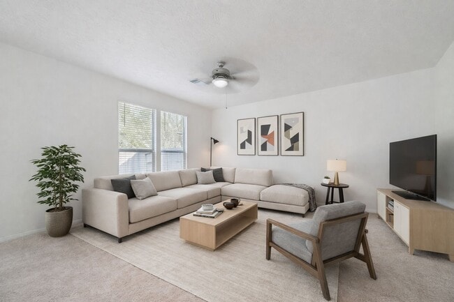 Building Photo - 27618 Mesabe Dr