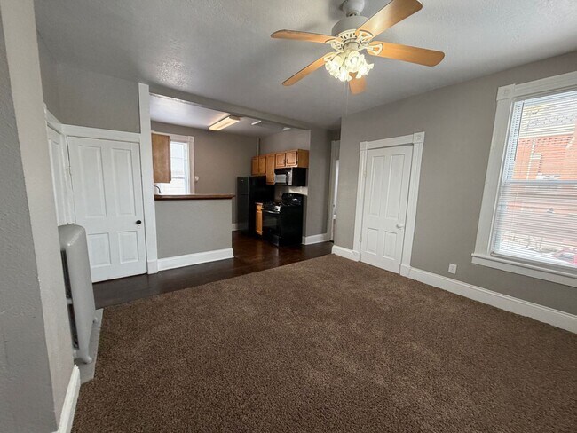 Photo - 203 W Dewald St Unit Apt 3