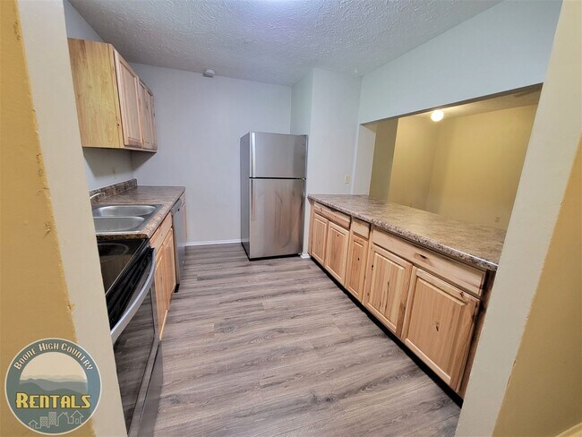 Photo - 4bd Upper Unit In Duplex Right Off New Market And Close To ASU