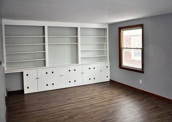 Photo - 110 Waverly Ave