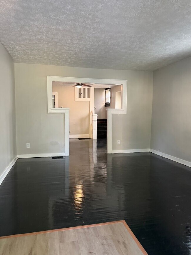 Photo - 810 N Dearborn St Unit 812 N Dearborn St