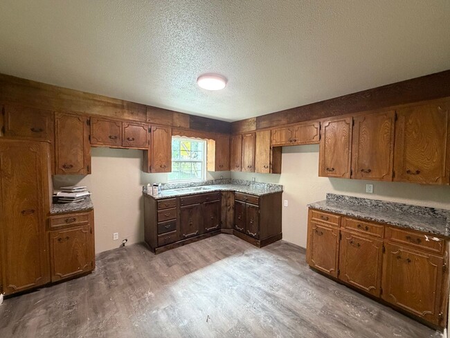 Photo - 1108 N NW