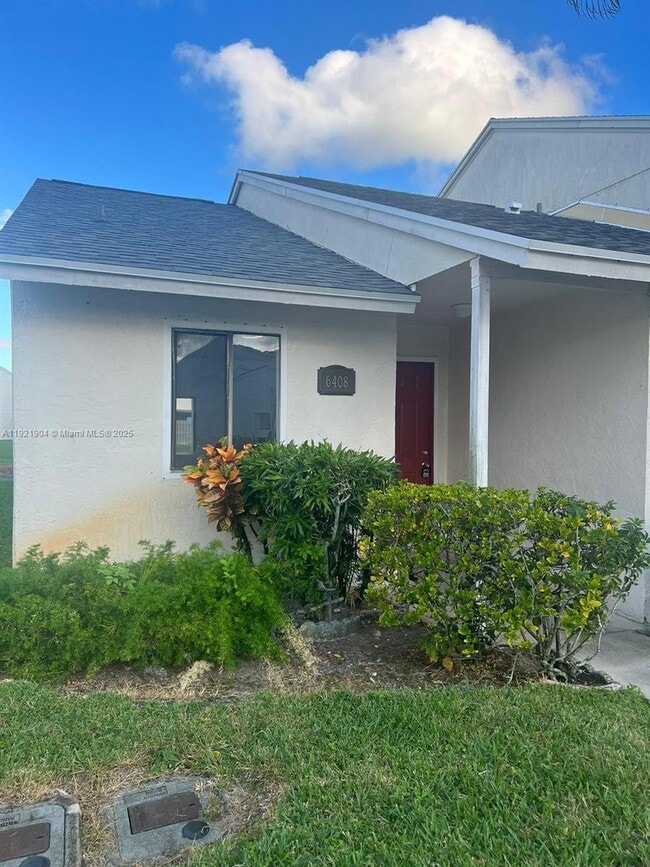 Photo - 6408 Dockside Cir