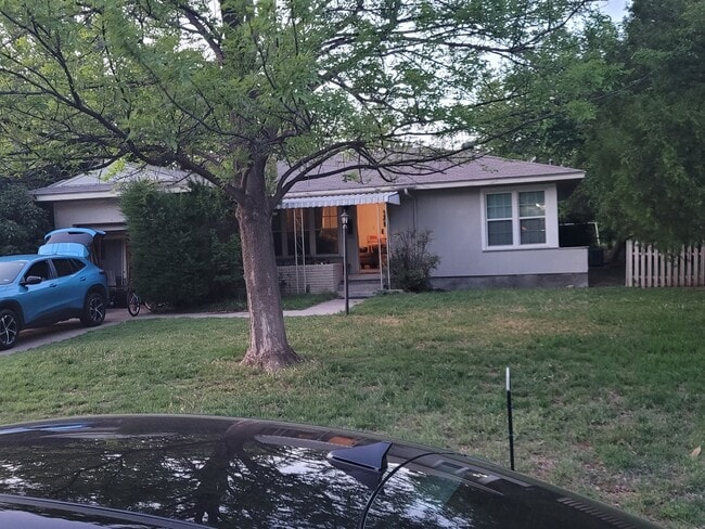 Building Photo - 4102 Blanton St