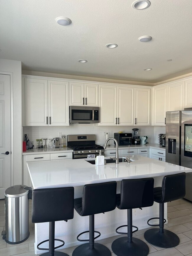 Photo - Stunning 4 Bedroom 3 Bathroom Home in Vict...