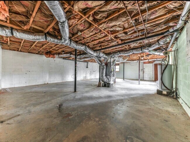 Photo - 214 Marty Ln