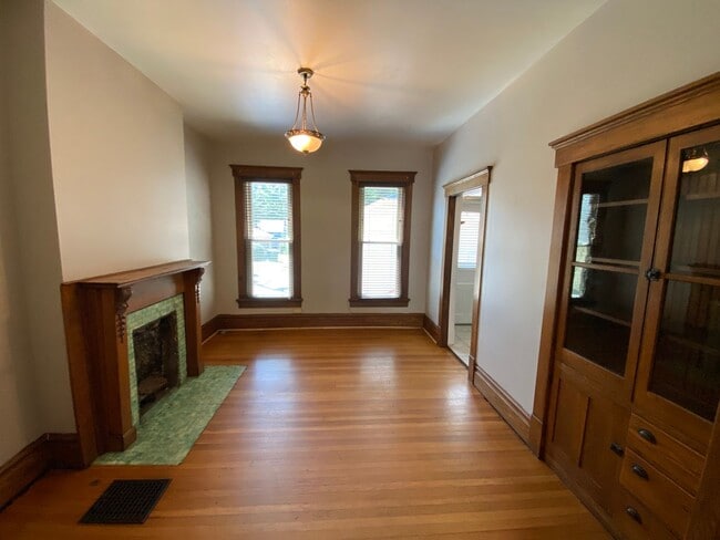 Photo - Pennsylvania Ave 1297-1299 GW2 Unit 1297