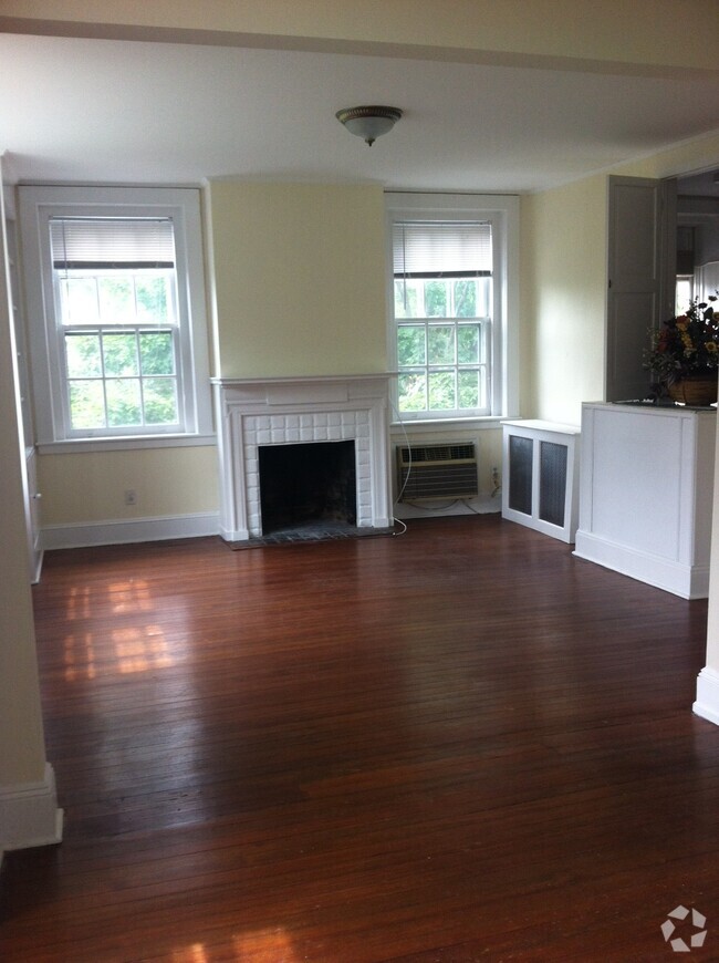 Building Photo - 15 Purchase St Unit A1 Rental