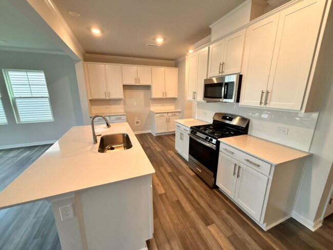 Photo - 107 Yellow Iris Dr