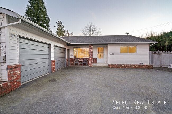 Photo - 45400 Jackson St Unit B