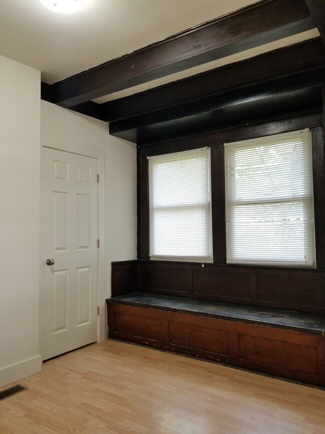 Photo - ***AUGUST 2027*** 5 Bed 3 Bath House Downtown