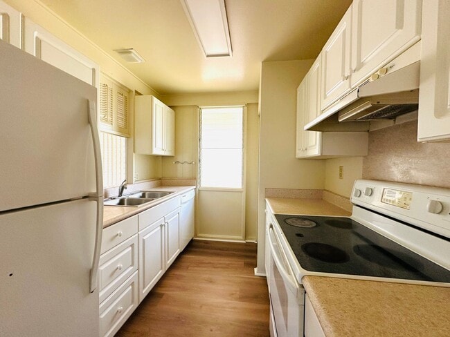 Photo - 3 Bedroom, 2 Bathroom with Carport (Mililani)