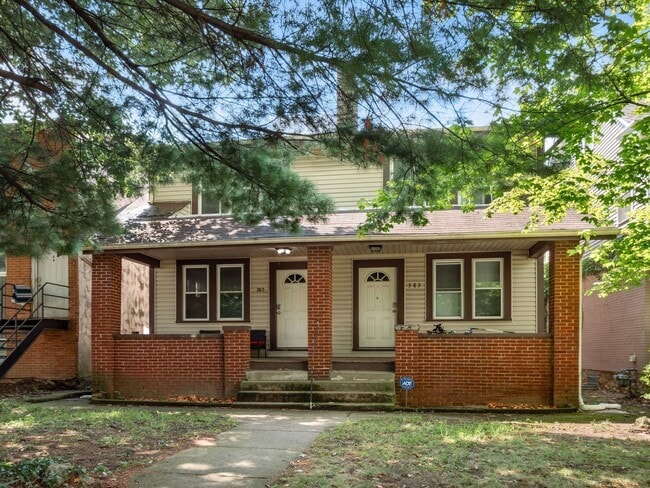 Photo - 385 E 13th Ave