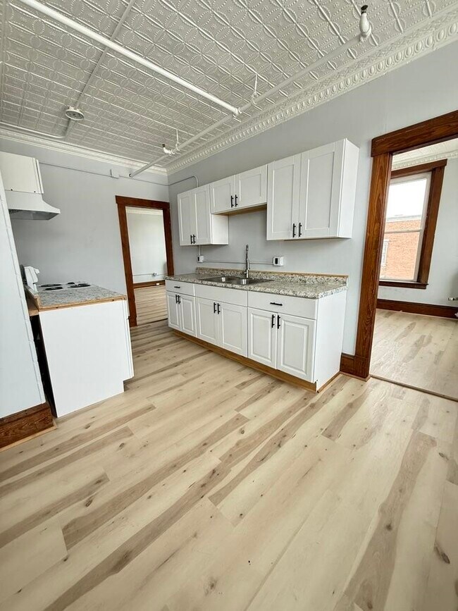 Photo - 41-43 Central St Unidad 17