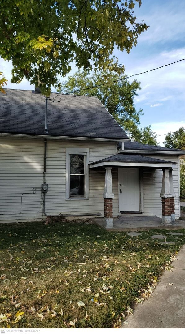 Photo - Great 3 bed 2 bath close to everything; more space than you think!