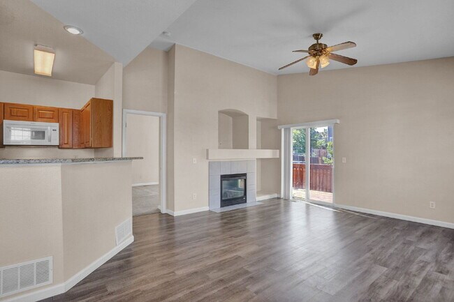 Photo - 3415 Gunn Peak View