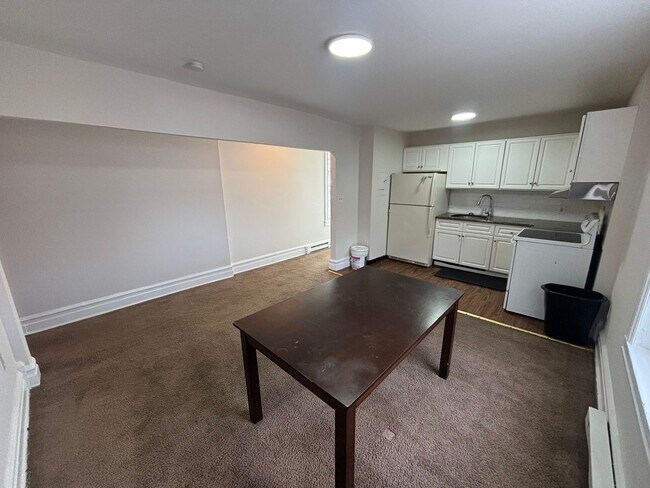 Photo - 429 W Turner St Unit B2