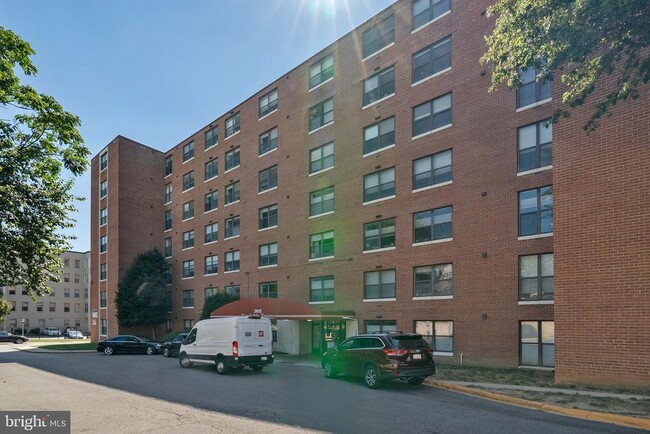 Building Photo - 3902 14th St NW Unit 420 Rental