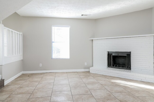Photo - 4000 Chimney Ridge Way