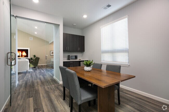 Belmond Flats - Interior Clubhouse - Belmond Flats