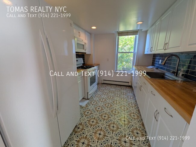 785 Warburton Ave Unit 2