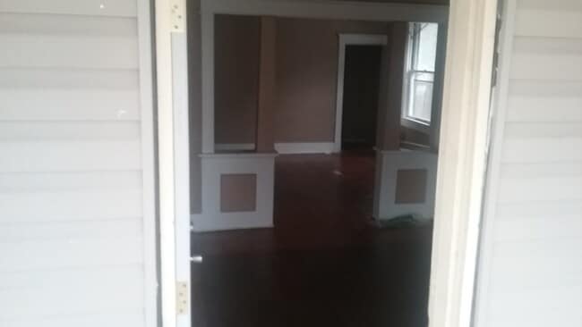 Photo - 1122 Madeline St