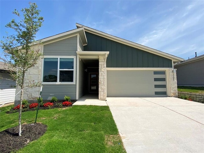 Building Photo - 2205 Sisterdale Ln