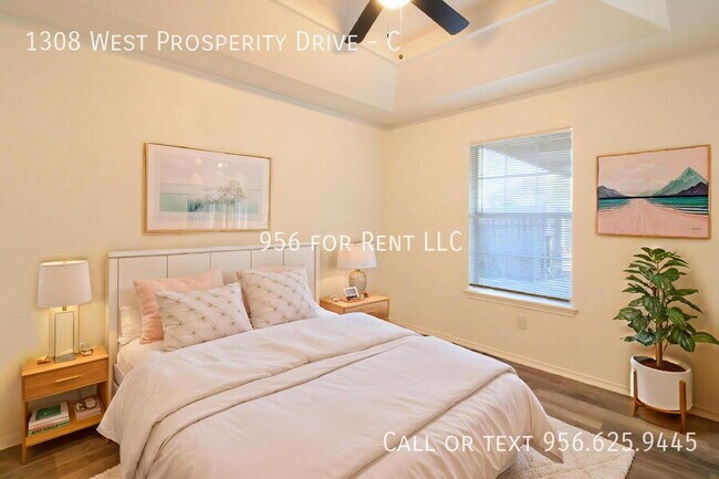 Photo - 1308 W Prosperity Dr Unit C
