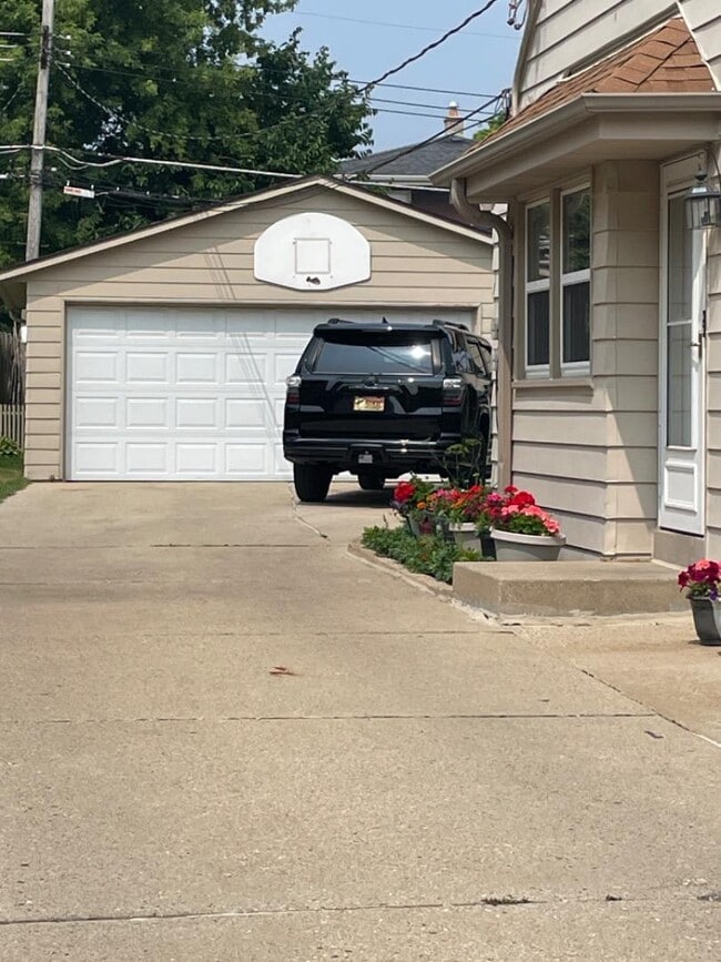 Photo - 3541-3543  South 79th Street - 3543