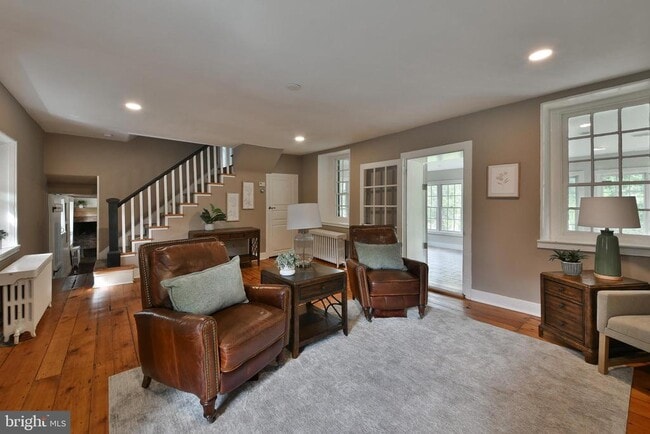 Photo - 966 Paige Ct