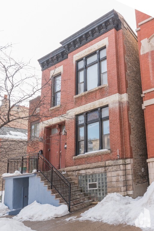Building Photo - 1944 N Bissell St Unit G Rental