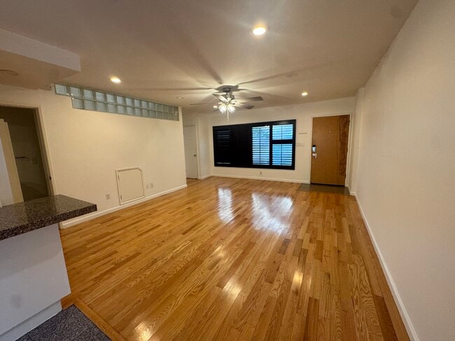 Building Photo - 2912 11th St Unit 3